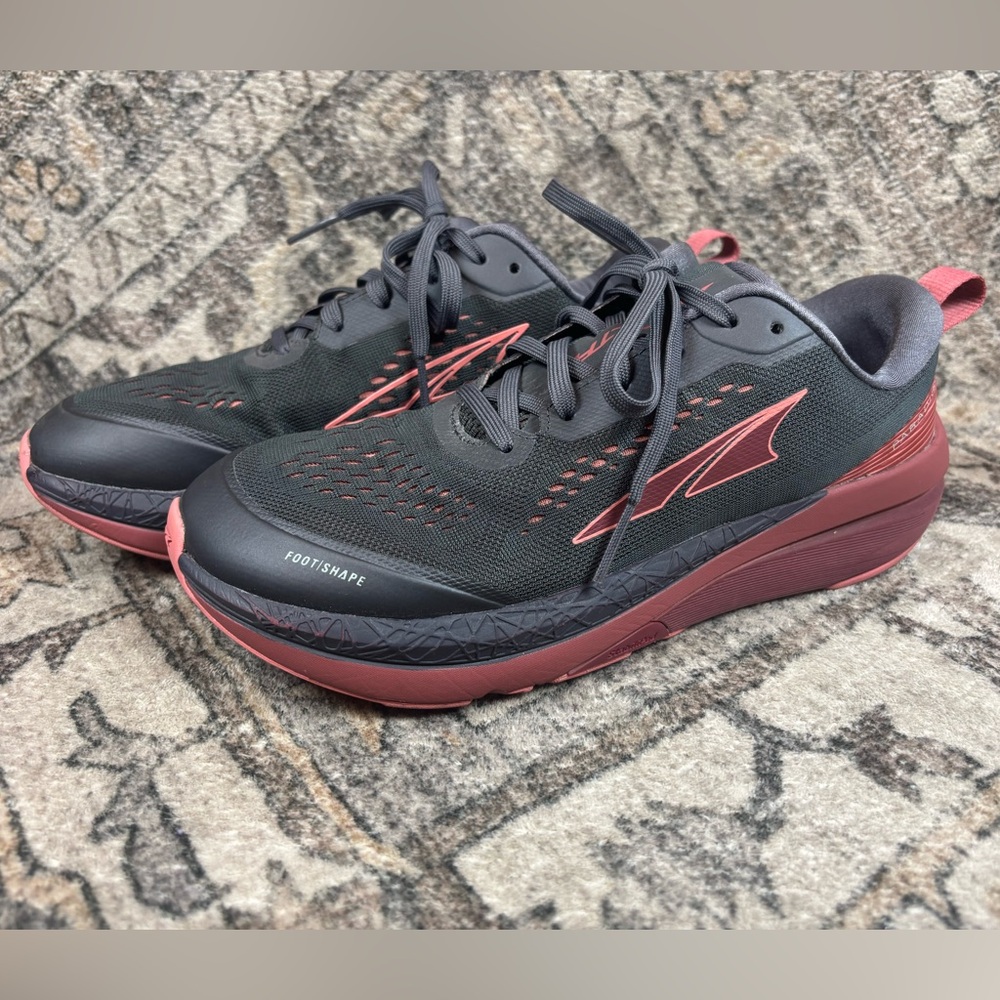 Altra Paradigm 5‎